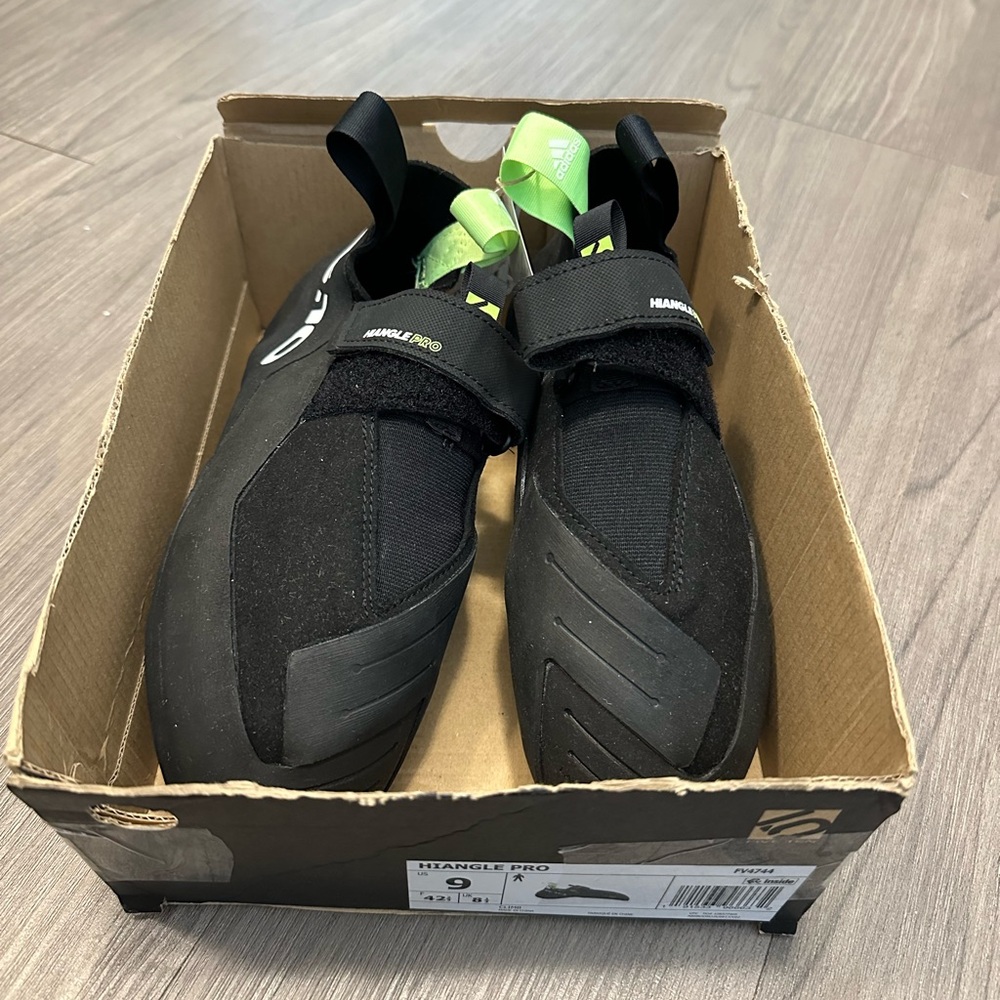 Adidas Five Ten 5.10 Hiangle Pro climbing shoes. Men 9 / Women 10 / 42 EU. NWT